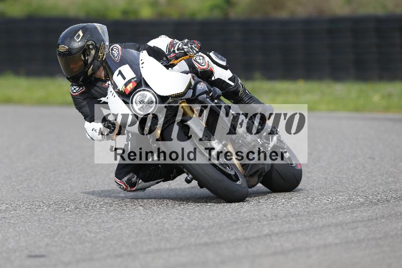 /53 16.09.2025 Track Day Domi Aegerter ADR/Gruppe rot/1